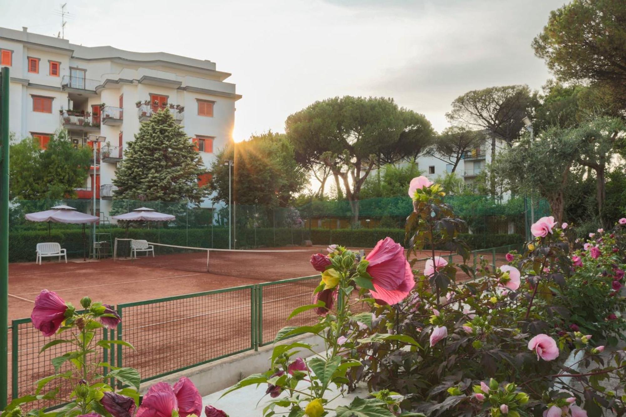 Sorrentovibes - Modern Apartment With Terrace, Swimming Pool&Tennis المظهر الخارجي الصورة